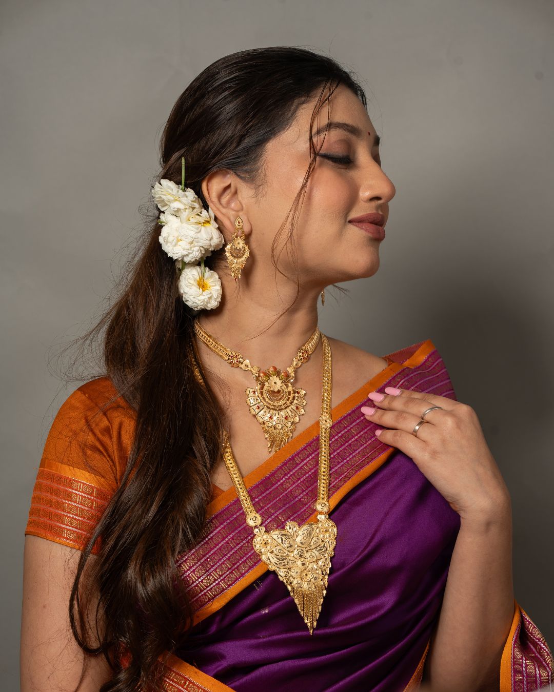 Aishwarya Lakshmi Hridaya Royal Jewellery Set – Antique Matte Gold-Plated Necklace With Matching Earrings
