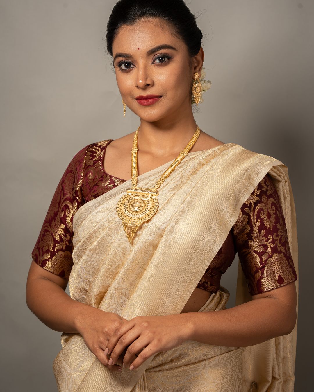 Aishwarya Surya Vamsa Royal Heritage Jewellery Set – Statement Necklace With Earrings