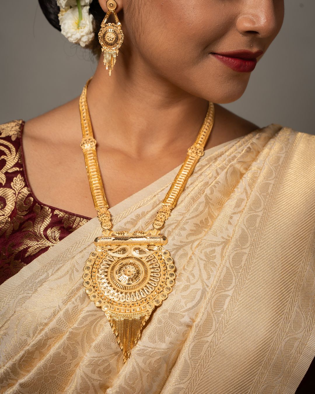 Aishwarya Surya Vamsa Royal Heritage Jewellery Set – Statement Necklace With Earrings