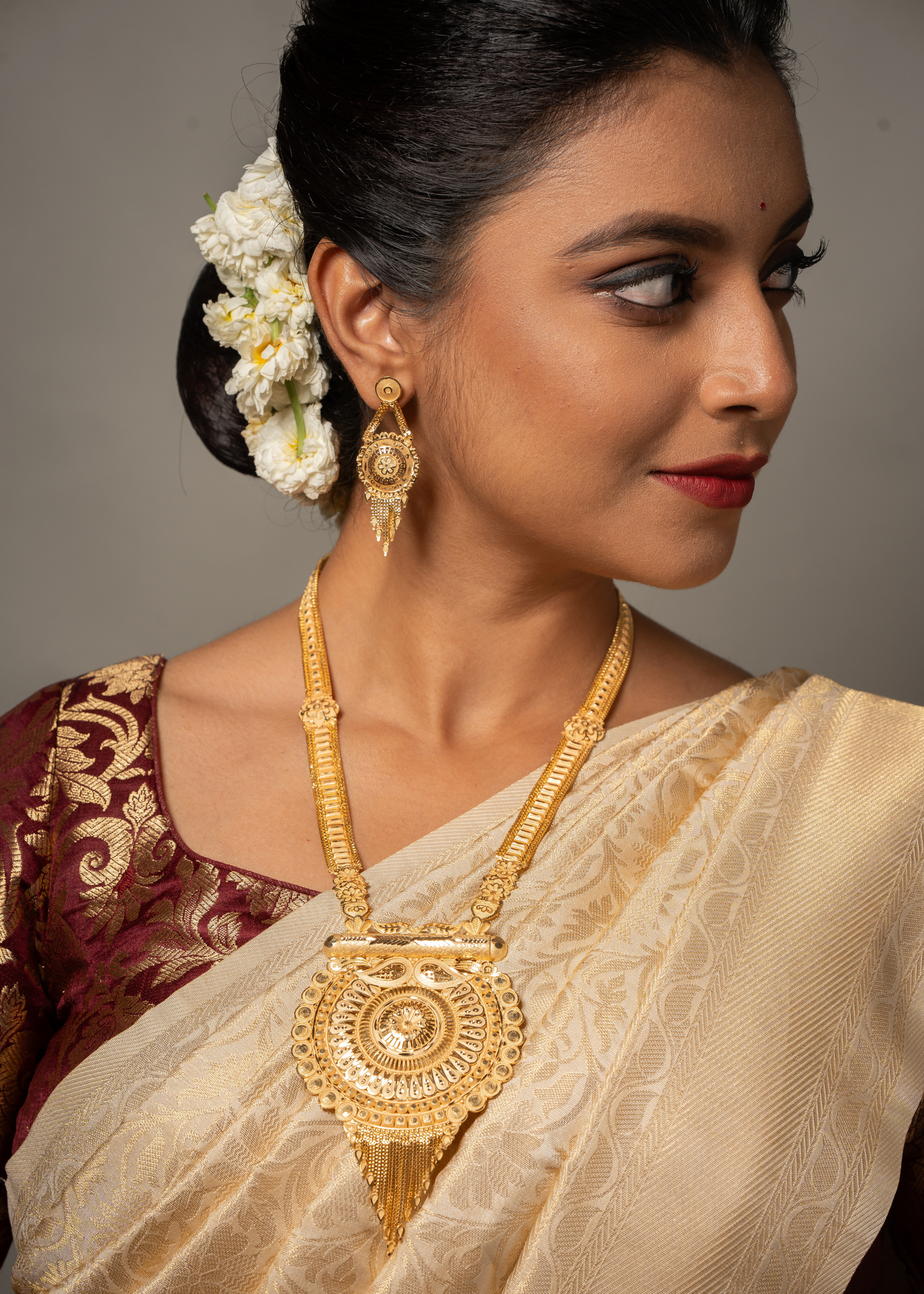 Aishwarya Surya Vamsa Royal Heritage Jewellery Set – Statement Necklace With Earrings