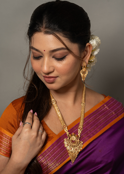 Aishwarya Kireeta Bridal Jewellery Set – Antique Matte Gold Necklace With Earrings